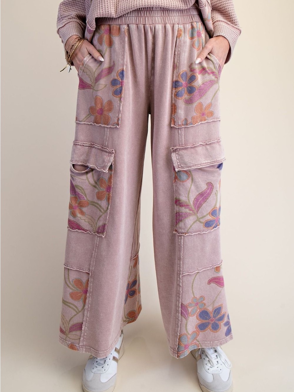 easel Mauve Floral Wide-Leg Cargo Pants